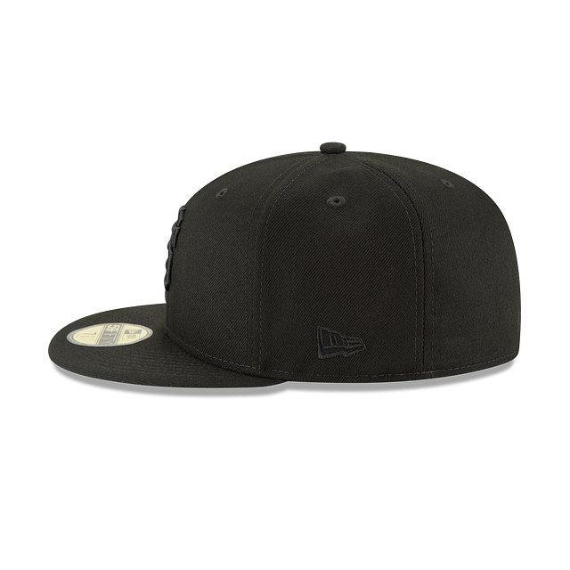 San Francisco Giants Blackout Basic 59FIFTY Fitted Hat