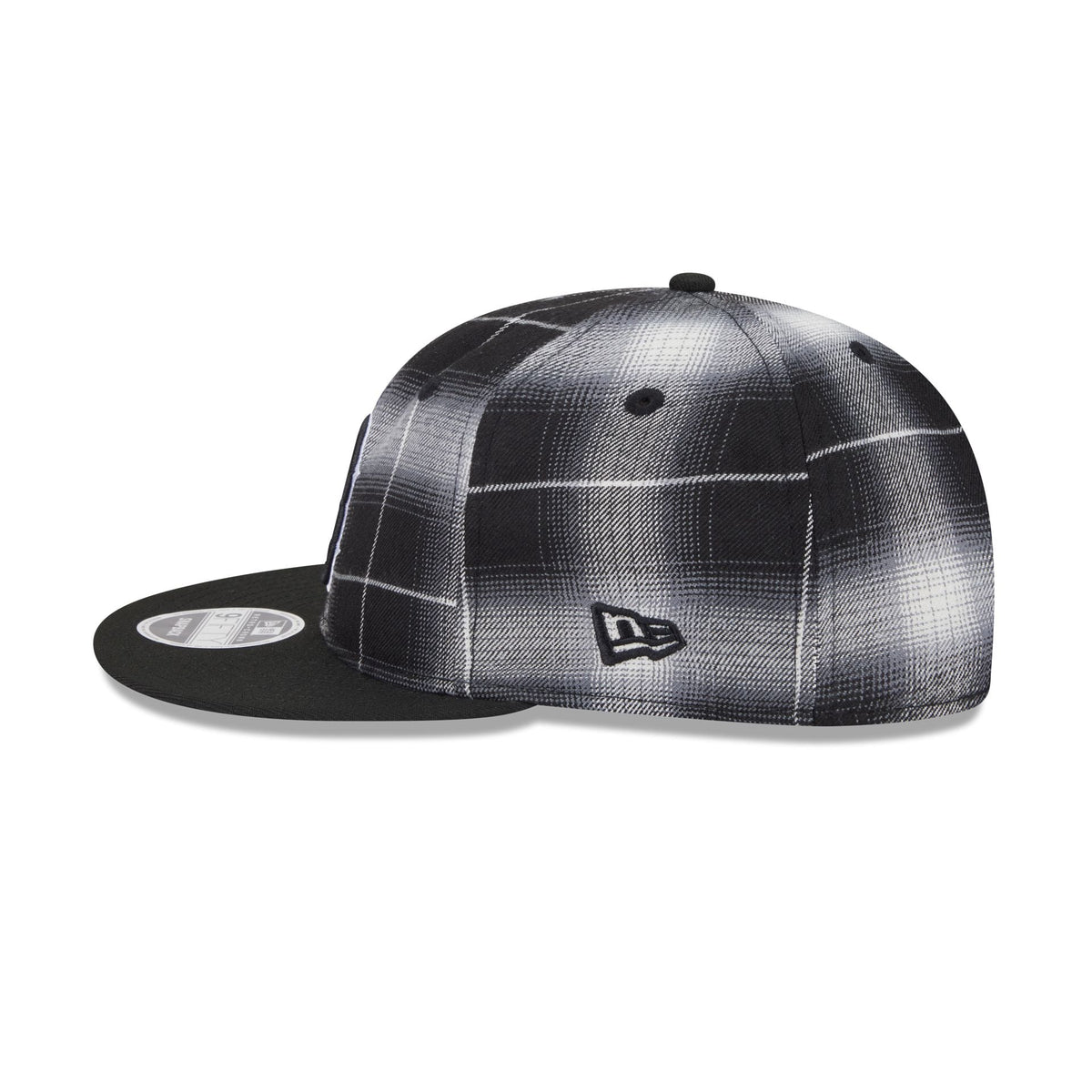 Boston Red Sox Black and White Plaid Retro Crown 9FIFTY Snapback Hat